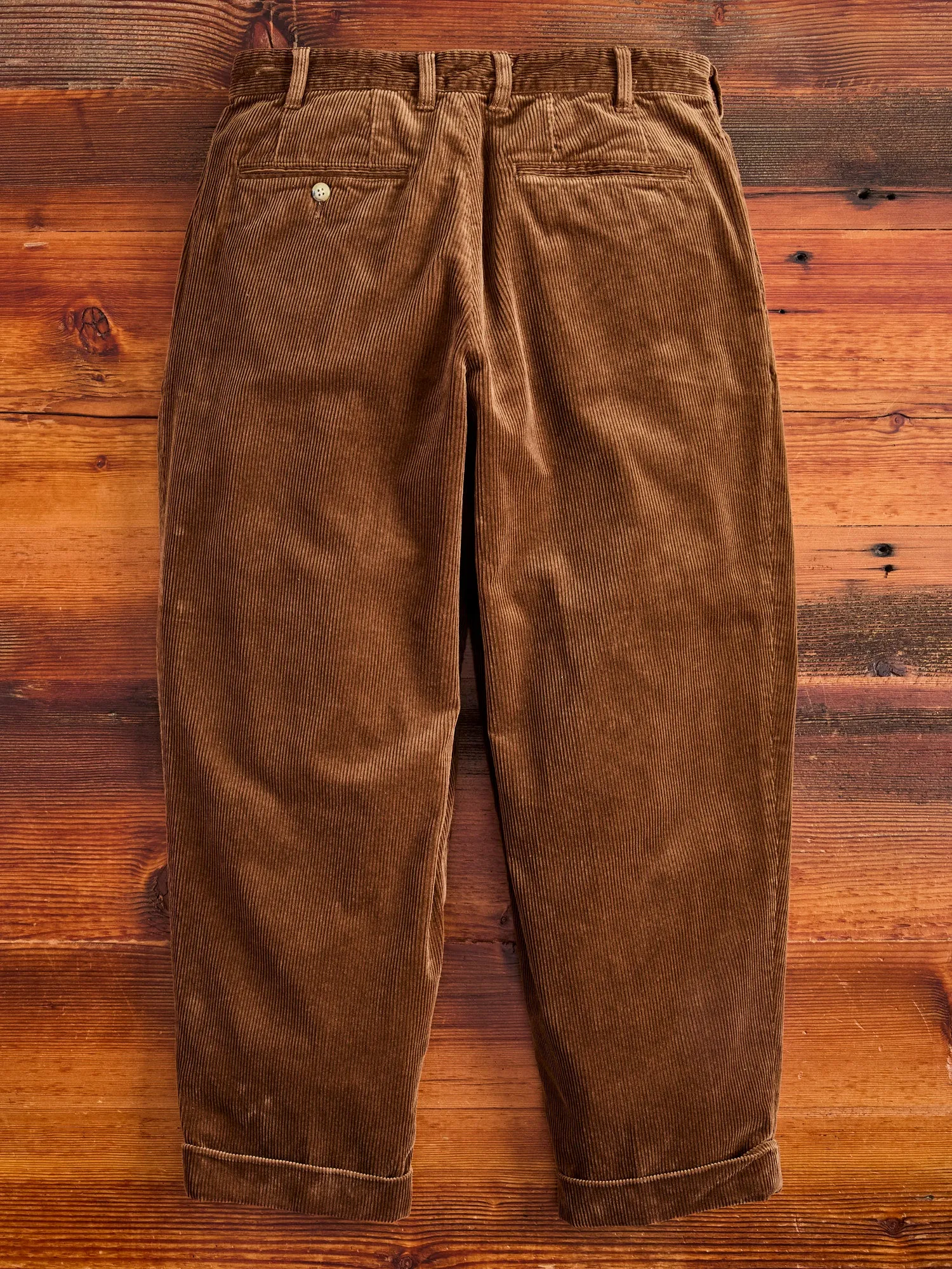 2-Pleat Corduroy Trousers in Golden Brown