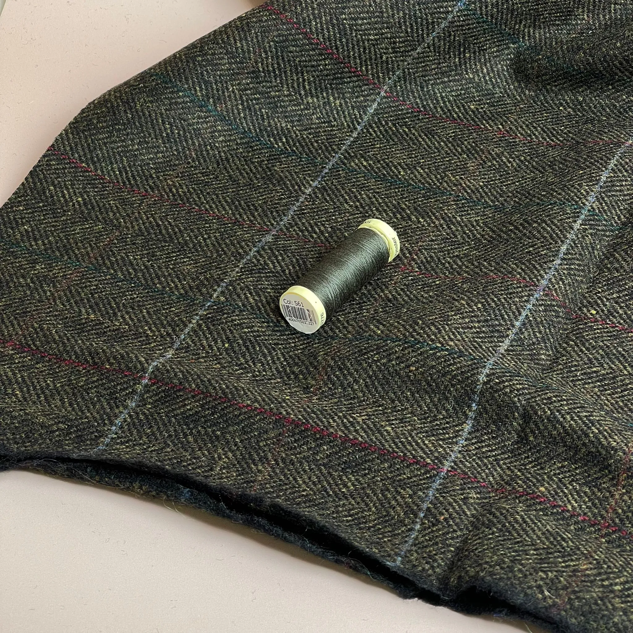 Deadstock Herringbone Check on Khaki Green Soft Wool Tweed Coating