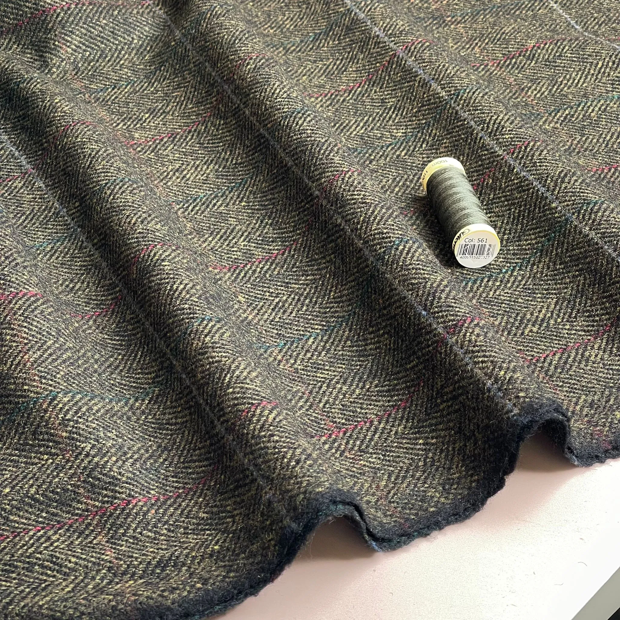 Deadstock Herringbone Check on Khaki Green Soft Wool Tweed Coating