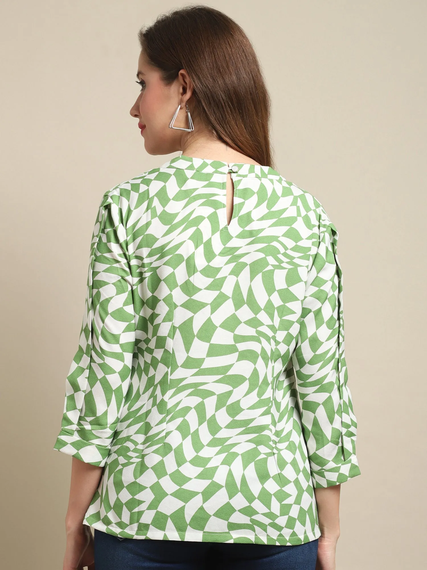 Women's Casual  Green Abstract Print V neck Top